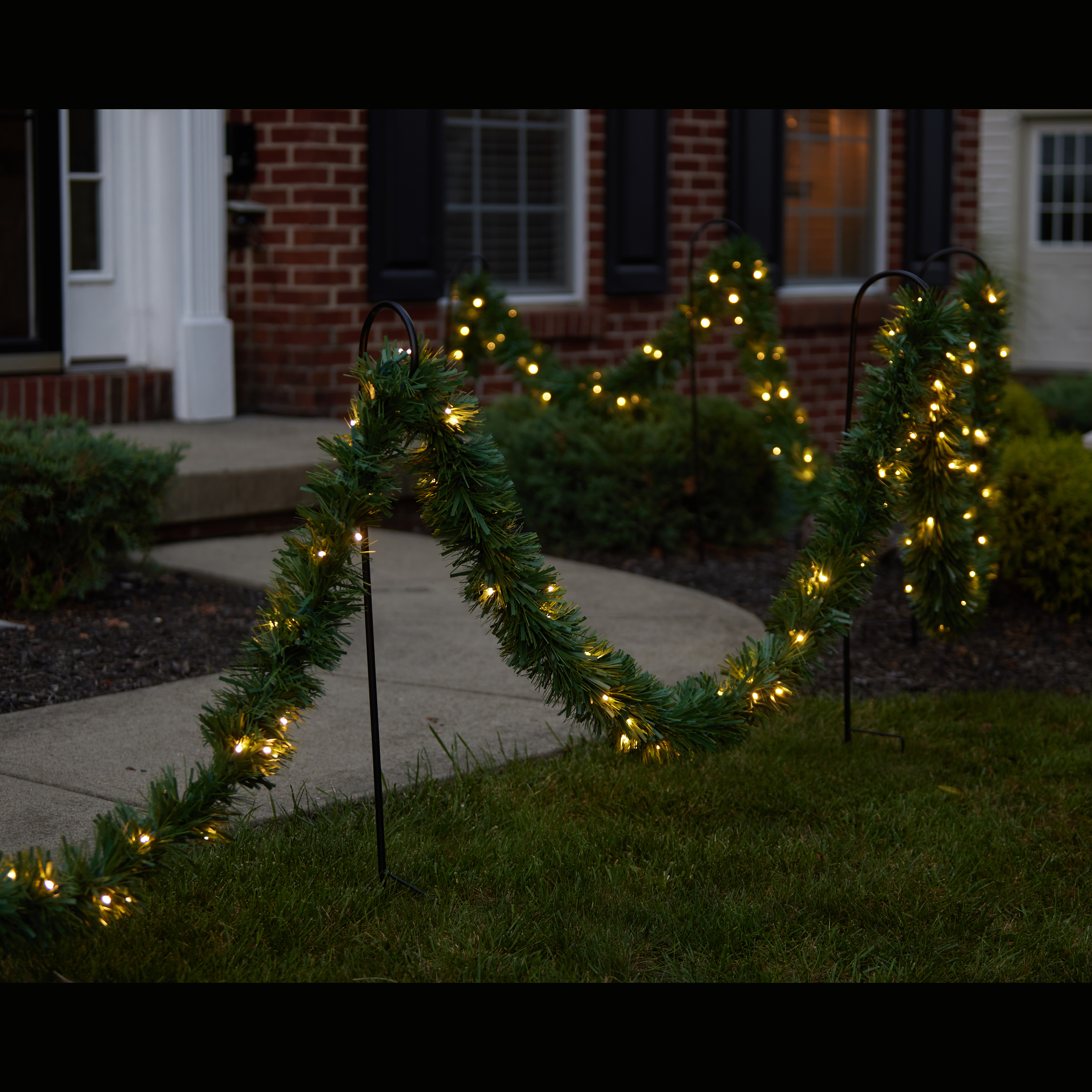Christmas Garland Pathway Lights